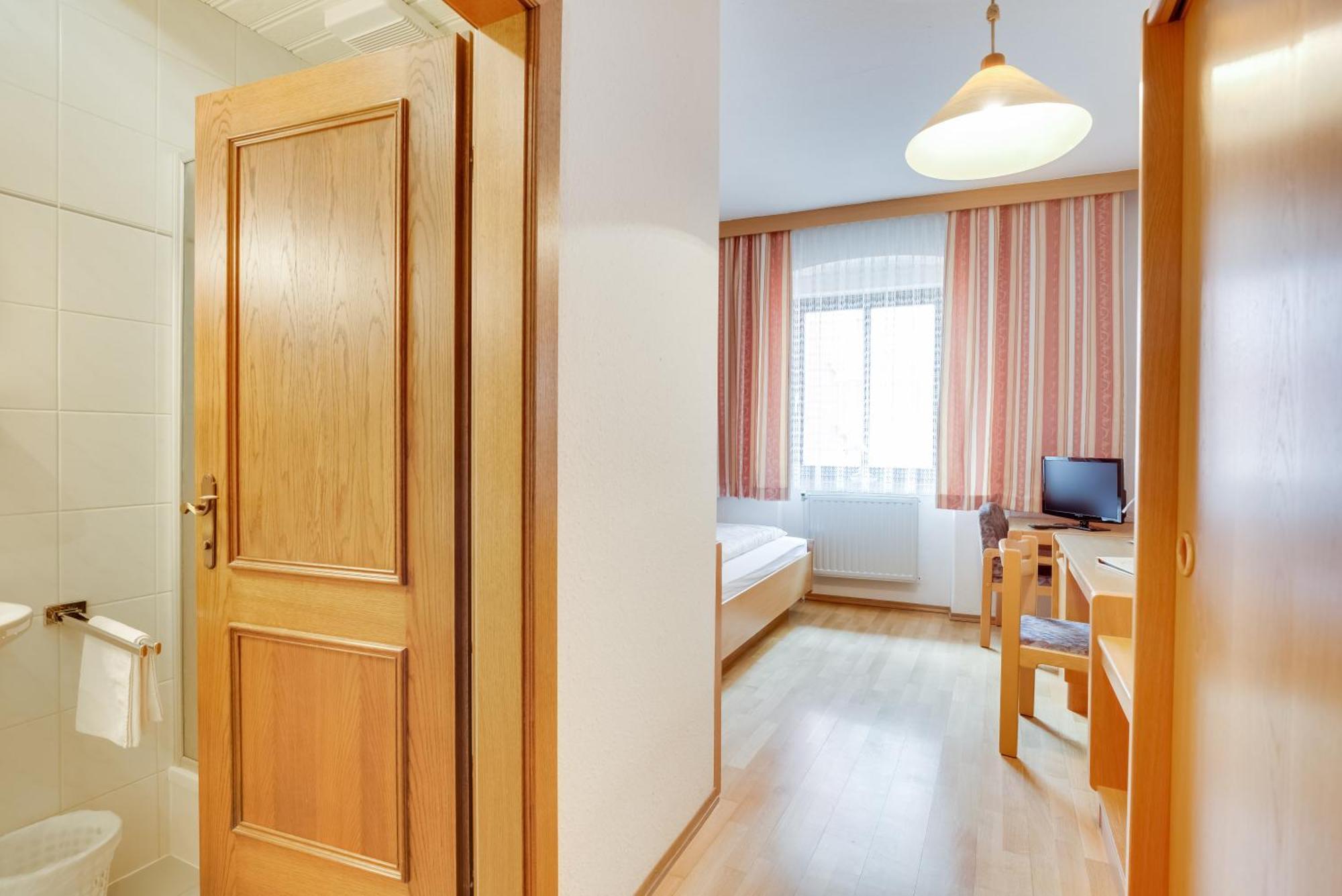 Hotel Himmelreich Мариацел Екстериор снимка